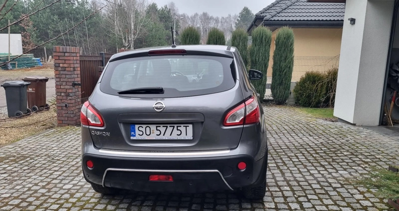 Nissan Qashqai cena 35000 przebieg: 186500, rok produkcji 2012 z Sosnowiec małe 106